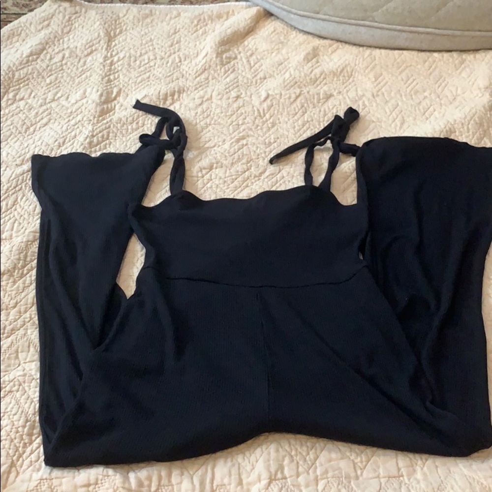 UO black comfy versatile jumpsuit